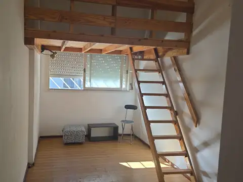 Depto Tipo Casa 5 ambientes con 1 baño