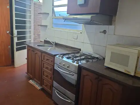 Depto Tipo Casa en Venta con 1 cocheras
