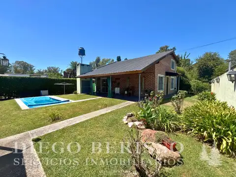 Casa en venta c/ cochera en Los Cardales