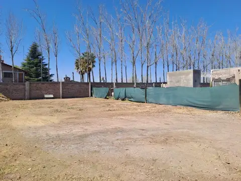 TERRENO EN VENTA CON PLANOS EN  BARRIO PRIVADO