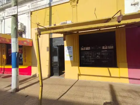 calle J.D. PERON 400