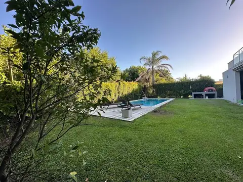 Casa en Venta en Barrancas de Iraola, USD 460.000