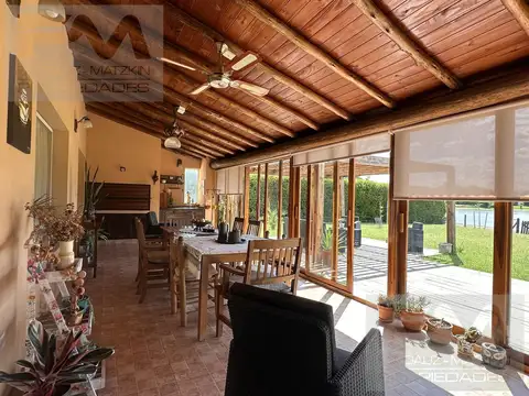 Casa en Alquiler de 3 dormitorios