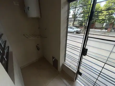 Departamento en Alquiler en Jose Leon Suarez, $ 400.000