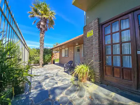 Chalet 3 amb. con parque y garage - Jardín de Peralta Ramos