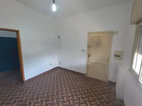 Casa en Alquiler con 1 cochera