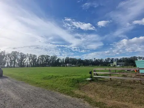 Bernardino Rivadavia km 14,5, B6705 Villa Ruiz, Provincia de Buenos Aires