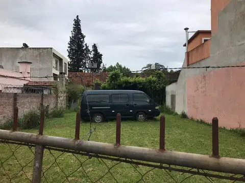 Domingo F Sarmiento 200