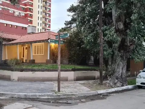 CHALET CUATRO AMBIENTES - IDEAL VIVIENDA PERMANENTE - TODOS LOS SERVICIOS CONECTADOS
