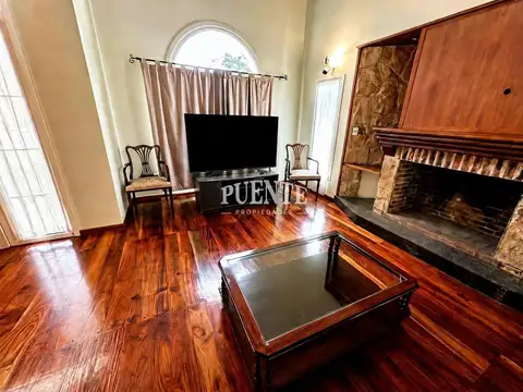 Casa 6 ambientes con 3 baños