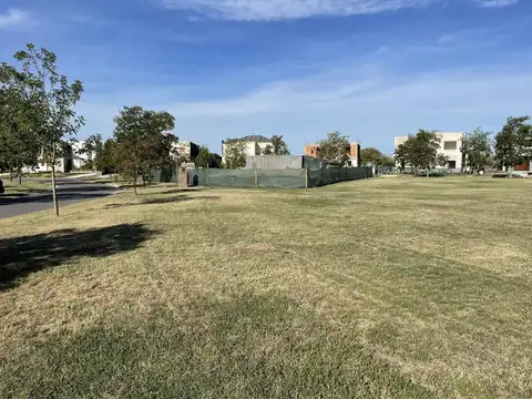Terreno en venta en el canton golf