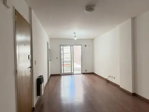 2 dormitorios con 2 baños y balcón en B. Martin
