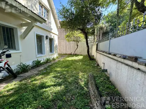Casa en Venta con 4 cocheras