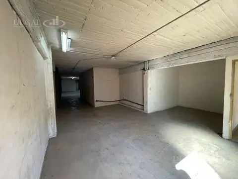 Galpon en Venta 35  mts Fondo