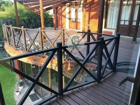 Casa en Alquiler con 5 cocheras