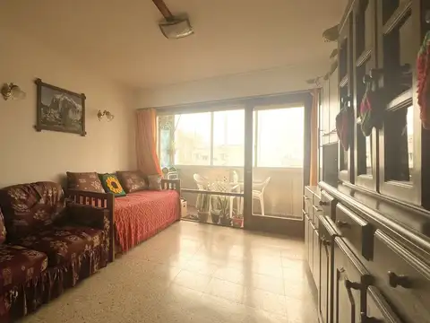 VENTA DEPARTAMENTO 3 AMBIENTES DEPENDENCIA FRENTE