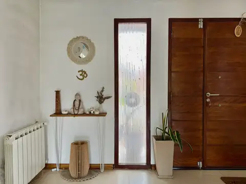 Casa en Venta en Los Ángeles Village, USD 250.000