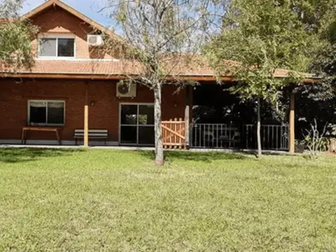 Casa en Venta de 5 dormitorios