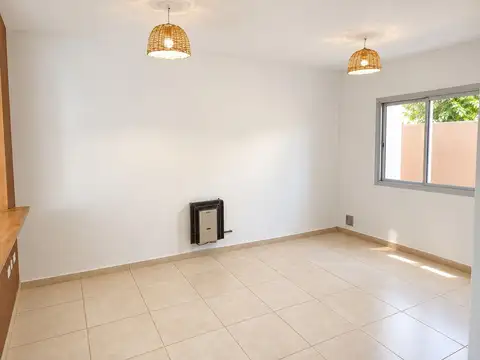Depto Tipo Casa en Venta de 2 dormitorios