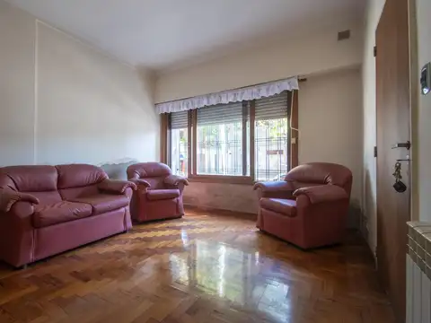 VENTA PH 4 AMBIENTES APTO CREDITO COCHERA FRENTE LUMINOSO SIN EXPENSAS  