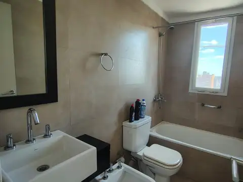 Departamento en Alquiler en Castelar Norte, $ 650.000
