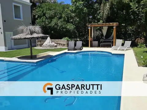 Casa 6 ambientes con 5 baños