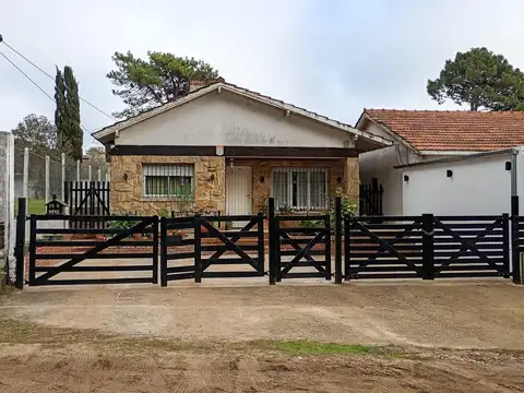 CASA A LA VENTA EN BLOCK CON 2 DEPARTAMENTOS