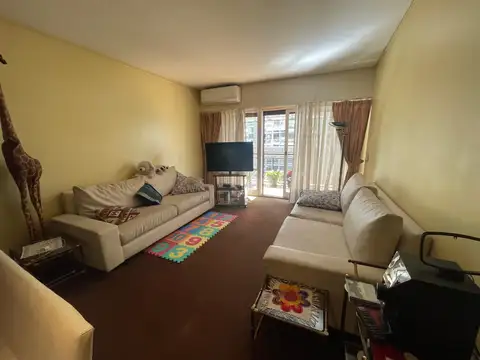 Departamento 4 ambientes con 2 baños