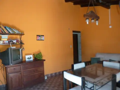 Duplex a 150 metros del mar con gas instalado