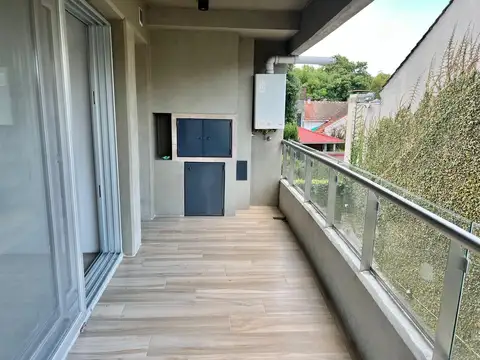 Departamento en Alquiler con 1 cocheras