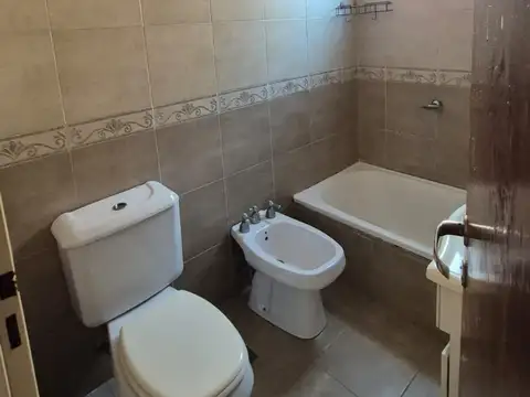 Departamento en Alquiler en Caseros, $ 550.000