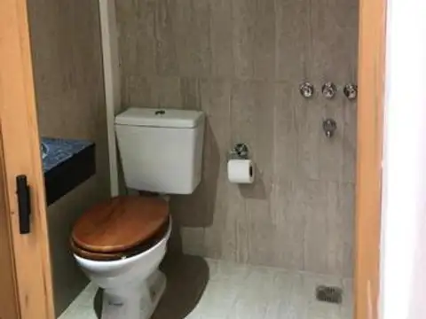 Depto Tipo Casa en Venta 60 años