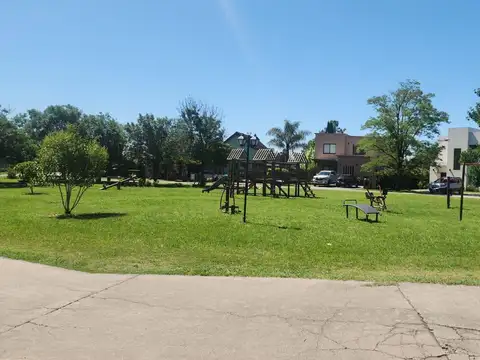 Casa 3 ambientes Pilar Barrio Cerrado toda en una planta!