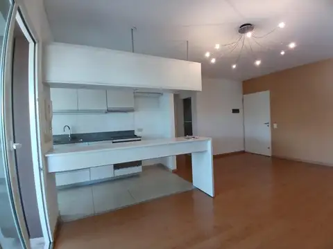 Departamento 3 ambientes con cochera." NUEVO VALOR "