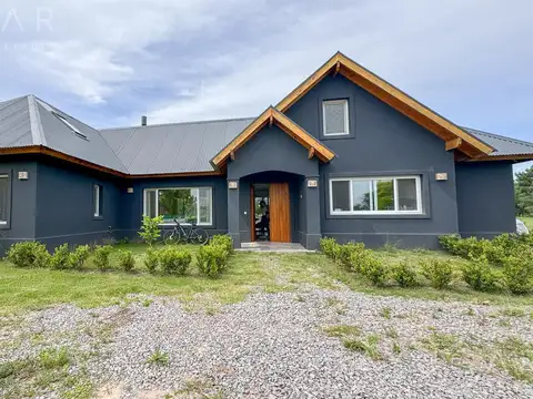 Venta Casa al Golf - Barrio Privado Everlinks Golf Club  / Lujan
