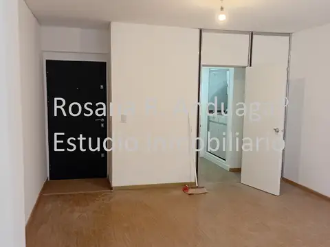 Departamento en Alquiler en Recoleta, $ 550.000