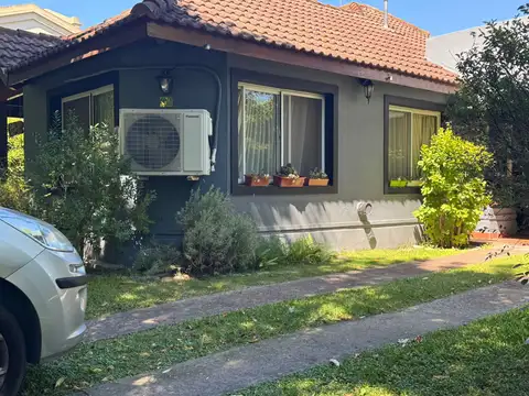 Oportunidad en los Sauces. Casa moderna, en country con amenities. Seguridad y confort