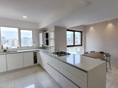 Departamento 5 ambientes con 3 baños
