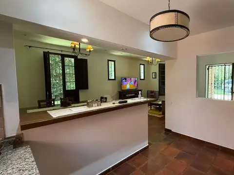 Excelente Casa Quinta en venta B° Hosteria Sur