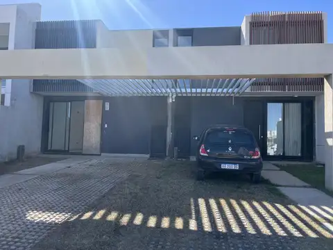 Casa en Venta en Cordoba, USD 145.000