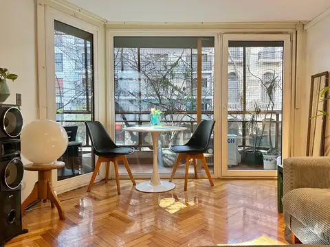 Departamento 6 ambientes con 2 baños