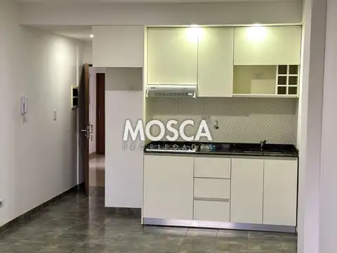 Monoambiente en alquiler Moreno centro