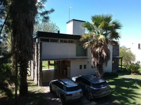 Casa en Alquiler de 3 dormitorios
