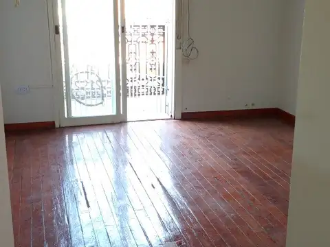 OBRIEN 1200, Piso 2