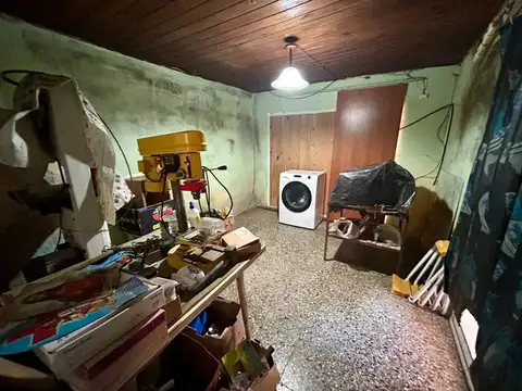 Caseros 100