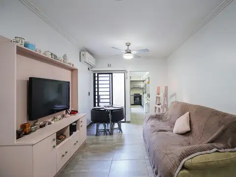 Depto Tipo Casa en Venta de 3 ambientes