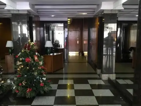 Rio De Janeiro 200, Piso 5°