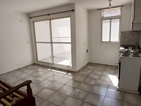 Departamento en Alquiler en Abasto, $ 420.000