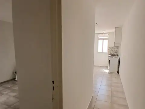 Sarmiento 1900, Piso 1