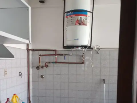 ALQUILER Departamento  APTO TALLER  ( 2 dormitorios ) + Terraza.